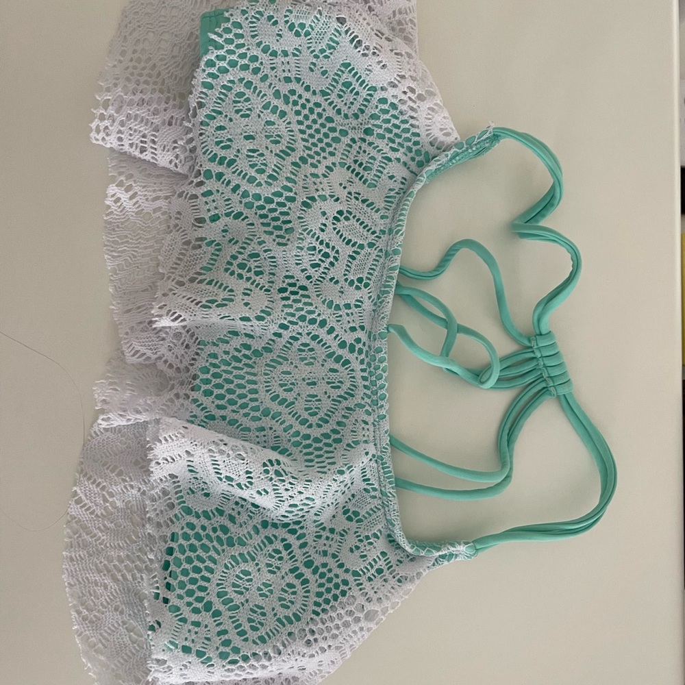Super cute bikini top